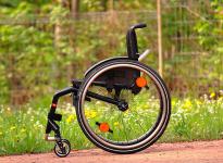 widok z boku wózka inwalidzkiego kuschall K-series